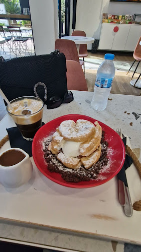 Comentarii opinii despre Sweet Spoon by Dimitris Drakos