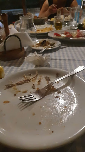 Opinii despre Glyfada Beach Restaurant în Valtaki - Γαστρονομία και φιλοξενία
