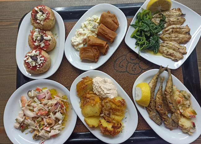 Opinii despre Αυλή μεζεδοπωλείο ψητοπωλείο în Φάρσαλα - Γαστρονομία και φιλοξενία