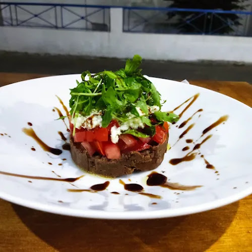 Meating Point - Γαστρονομία και φιλοξενία