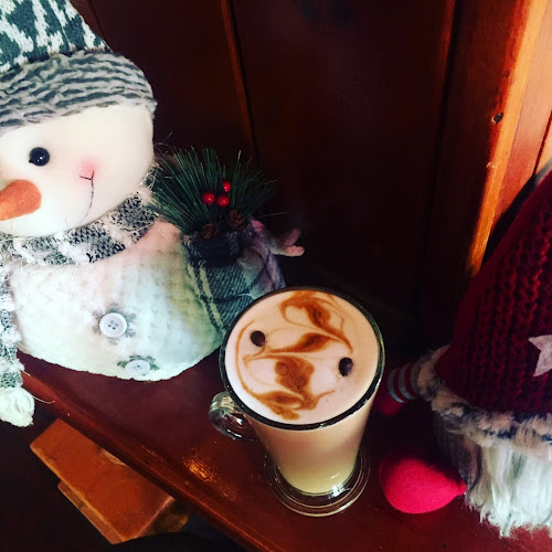 Comentarii opinii despre Kismet cafe bar kavala - κισμέτ καφέ