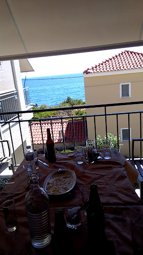 Opinii despre Restaurant ΔΡΟΤΑ în Παραλία Δροτας - Γαστρονομία και φιλοξενία