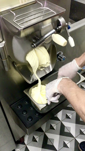 Opinii despre Scoop Robot Gelato în Χαλάνδρι - Γαστρονομία και φιλοξενία