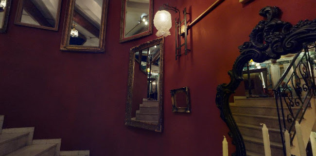 Αγγέλου Μεταξά 11, Πειραιάς 185 34