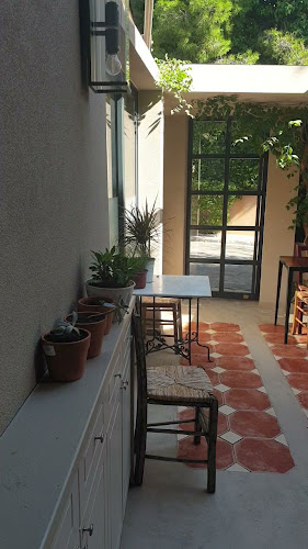 Η ΠΛΑΤΕΙΑ - ΜΑΓΚΛΑΡΑΣ