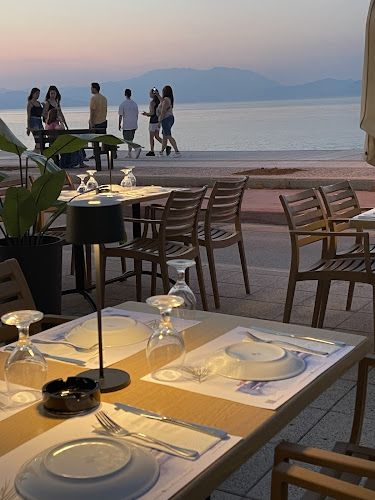 THE REVELIN - Γαστρονομία και φιλοξενία