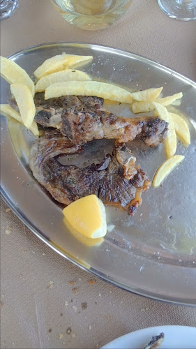 Opinii despre Η ταβέρνα της Χαρίκλειας/Taverna Xarikleia în Λεχαινά - Γαστρονομία και φιλοξενία