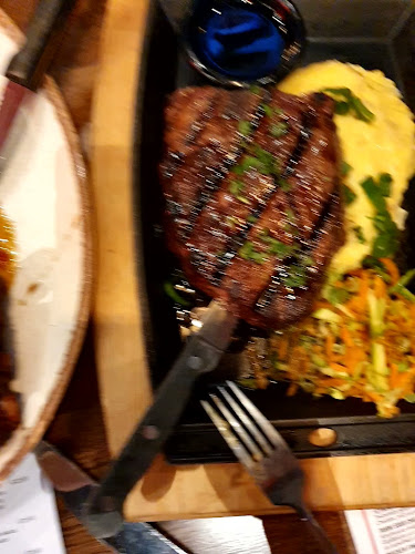 TGI Fridays Golden Hall - Γαστρονομία και φιλοξενία