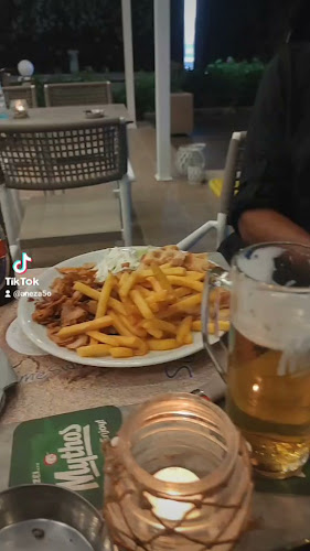 Johnny's pool cafe& Restaurant