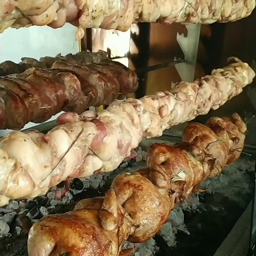 Opinii despre Taverna Vasilis Restaurant în Πόρτο Ράφτη - Γαστρονομία και φιλοξενία