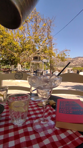 Πολιτεία καί Βίος - Γαστρονομία και φιλοξενία