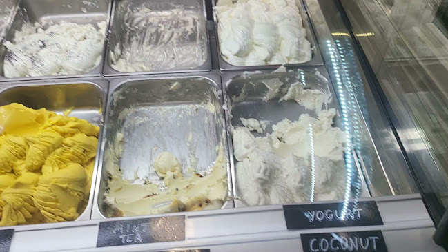 Opinii despre Lolita's Gelato în Οία - Γαστρονομία και φιλοξενία