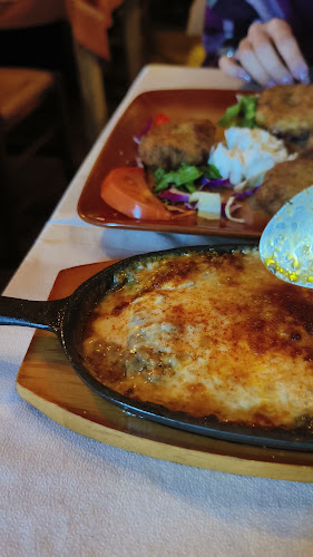 Μπακαλόγατος - Γαστρονομία και φιλοξενία