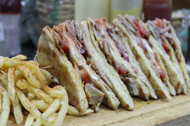 Meating Point - Γαστρονομία και φιλοξενία