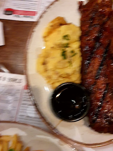 TGI Fridays Golden Hall