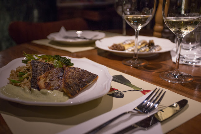 Σαρρή 18, Αθήνα 105 53