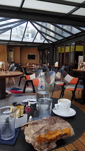 Σίνεμα, Cafe Bar