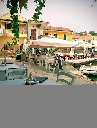 Λουτρά-Λάκκας, Λάκκα 490 82