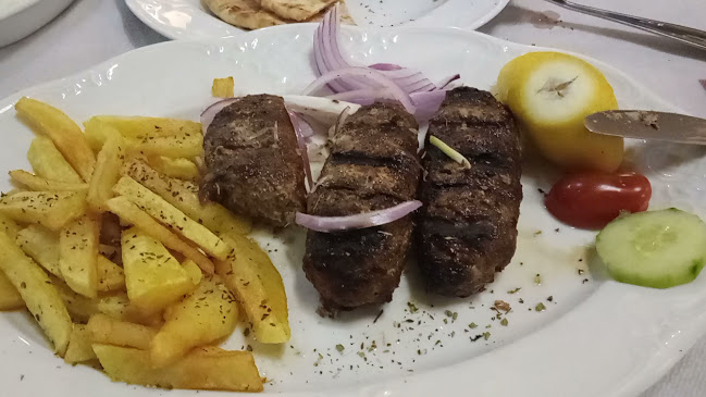 Opinii despre Σταυραετός Εστιατόριο & Ξενοδοχείο în Συρράκο - Γαστρονομία και φιλοξενία