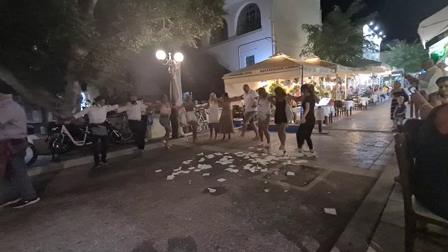 Dionysos - Γαστρονομία και φιλοξενία