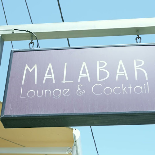 Opinii despre Mala Bar Lounge în Άρτεμις - Γαστρονομία και φιλοξενία