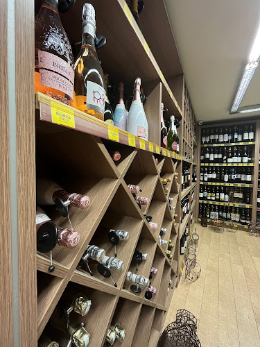 Comentarii opinii despre Κάβα Τσώρας