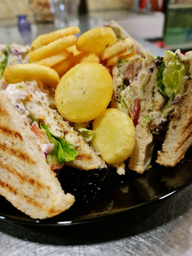 Captain G - Γαστρονομία και φιλοξενία