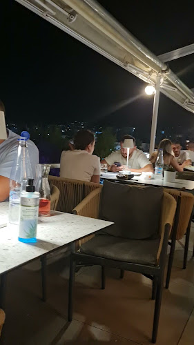 Opinii despre Okyalos Sea Food Restaurant în Νέος Μαρμαράς - Γαστρονομία και φιλοξενία