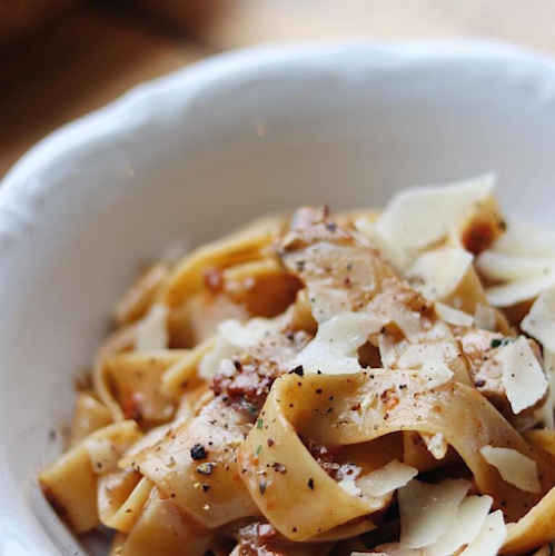 Σχίνος Μπιστρό - Γαστρονομία και φιλοξενία