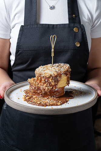 Σαρρή 18, Αθήνα 105 53