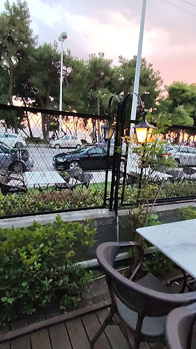 Aperito Wine Bar Restaurant & Special Cocktails