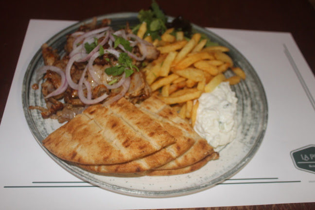 La Piazza Restaurant Barbati - Γαστρονομία και φιλοξενία