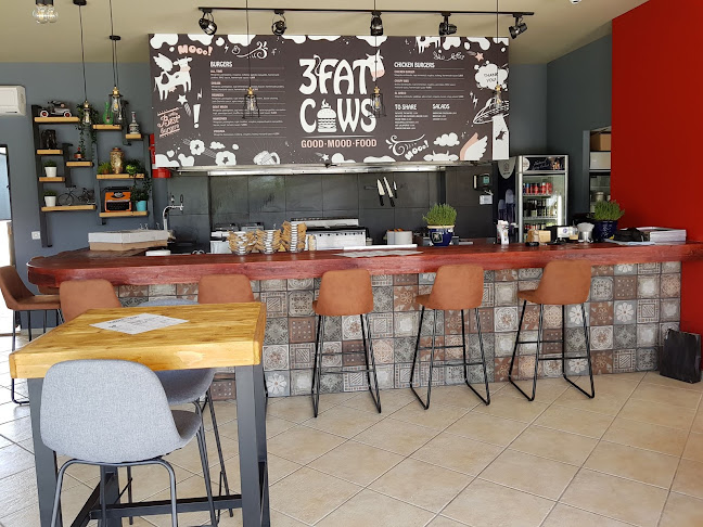 3 Fat Cows Burger