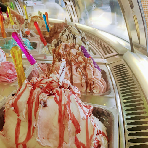 Opinii despre Gelato Paralia Katerinis în Παραλία - Γαστρονομία και φιλοξενία