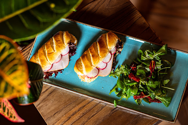 Comentarii opinii despre Saxo Bar