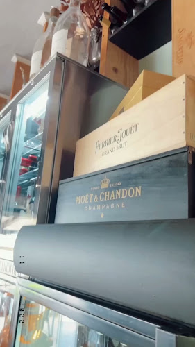 Opinii despre Πιρούνι και Μαχαίρι în Πέρδικα - Γαστρονομία και φιλοξενία