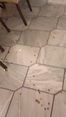 Cup cake cafe delivery