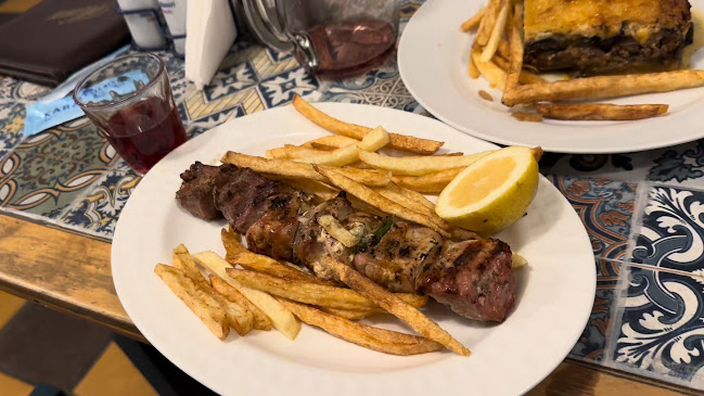Opinii despre Taverna Karavolos în Πόρος - Γαστρονομία και φιλοξενία