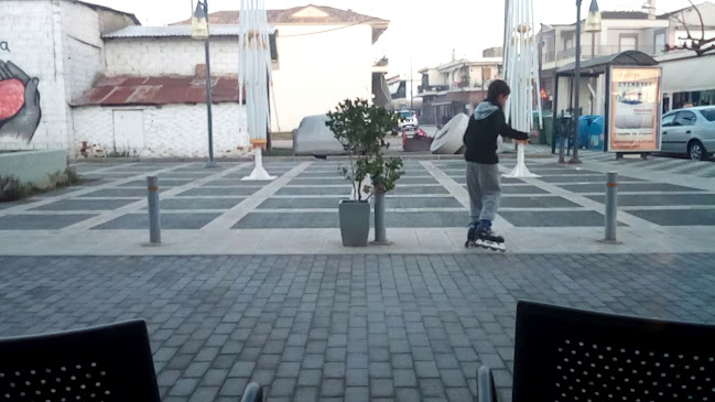 Opinii despre MAXIM Coffee & Sweet în Καινουργιο - Γαστρονομία και φιλοξενία