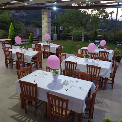 Οι Βρύσες Καφέ -Ταβερνα