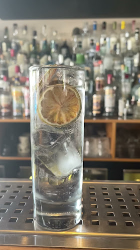 Streetwise - Γαστρονομία και φιλοξενία