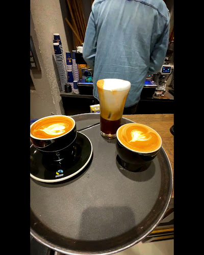 Amadeus Coffee N’ Bake - Γαστρονομία και φιλοξενία