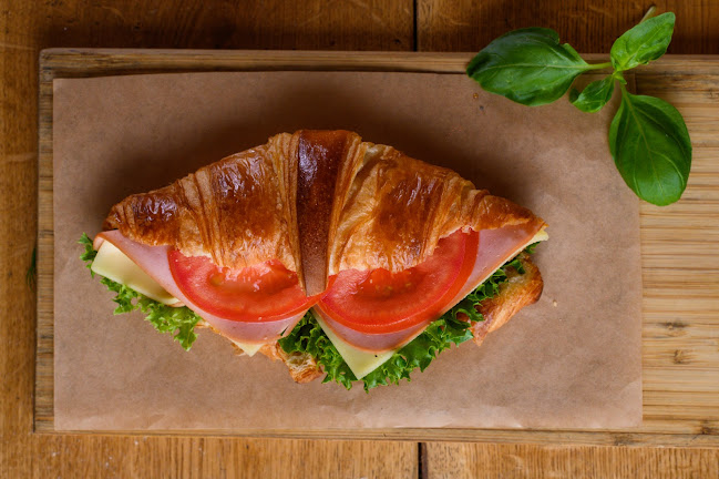 Στοά όθωνος 10, πλατεία Συντάγματος, ή λεωφόρος Αμαλίας, δεύτερη είσοδος 4, Athina 105 57