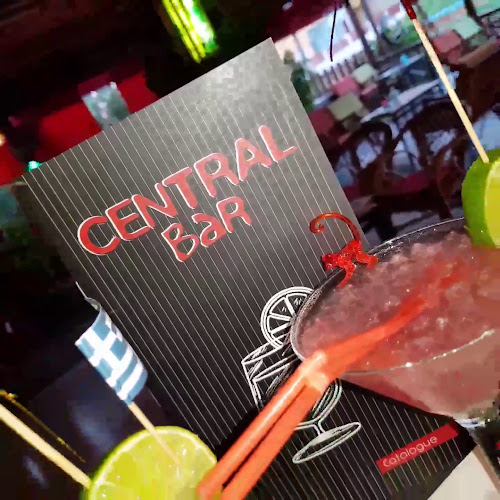 Opinii despre Central Bar în Κάτω Γούβες - Γαστρονομία και φιλοξενία