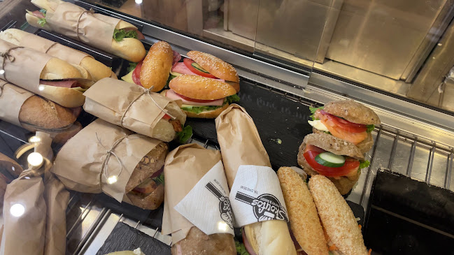 Opinii despre Skoufos Pastry & Bakery în Ρόδος - Γαστρονομία και φιλοξενία