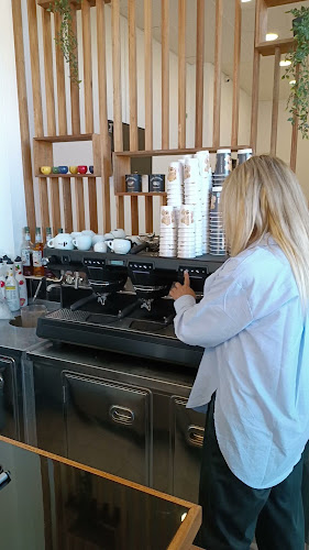 Comentarii opinii despre Dayzi Coffee