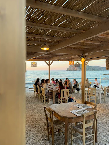 Opinii despre Theros în Αγ. Μαρίνα - Γαστρονομία και φιλοξενία