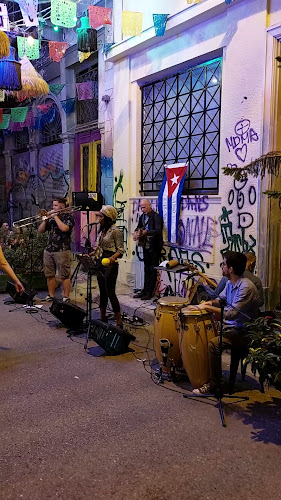 The Frogs Bar - Γαστρονομία και φιλοξενία