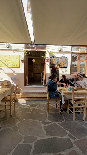 Opinii despre Εστιατόριο Τα Καραφάκια în Αίγινα - Γαστρονομία και φιλοξενία