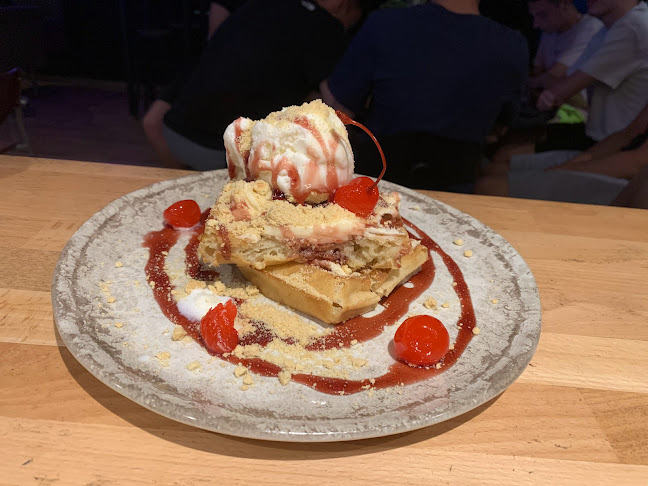 Μιαούλη, Κατσαντώνη 40, Γέρακας 153 44